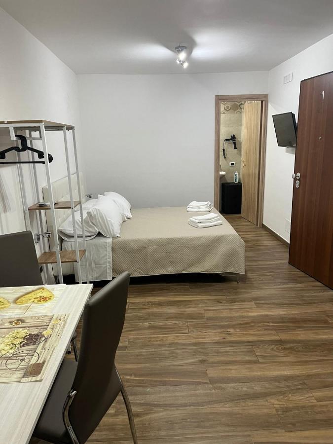 Centro Stabia Apartment Кастеламаре ди Стабия Екстериор снимка