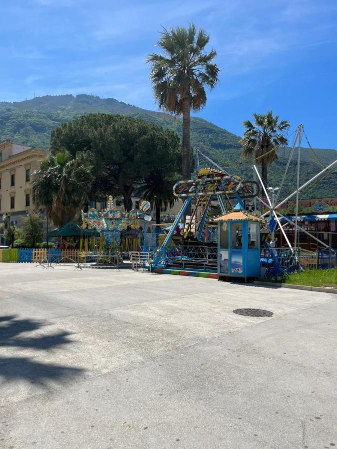 Centro Stabia Apartment Кастеламаре ди Стабия Екстериор снимка
